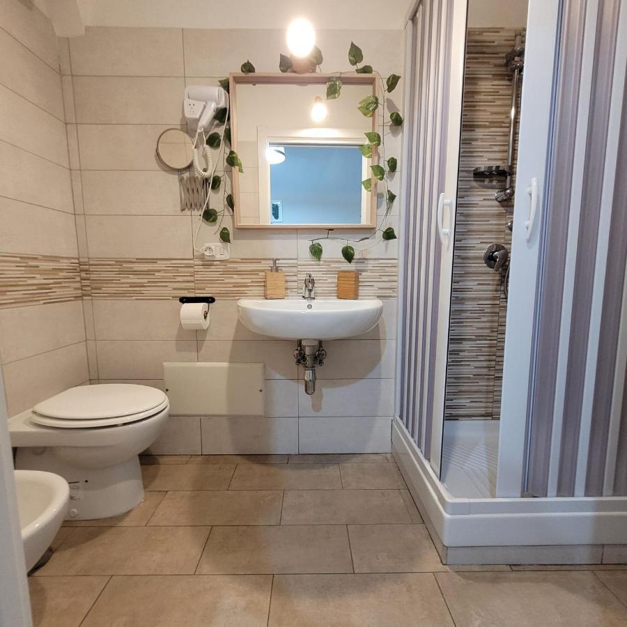 I Gradini Dell Eden Otel Napoli Dış mekan fotoğraf
