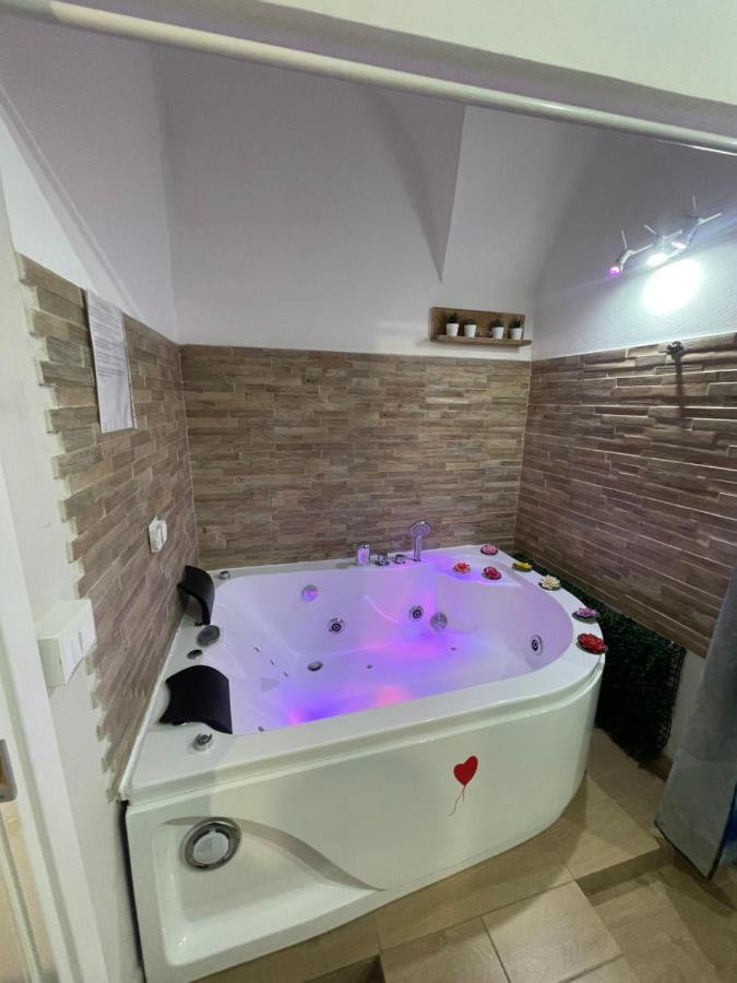 I Gradini Dell Eden Otel Napoli Dış mekan fotoğraf