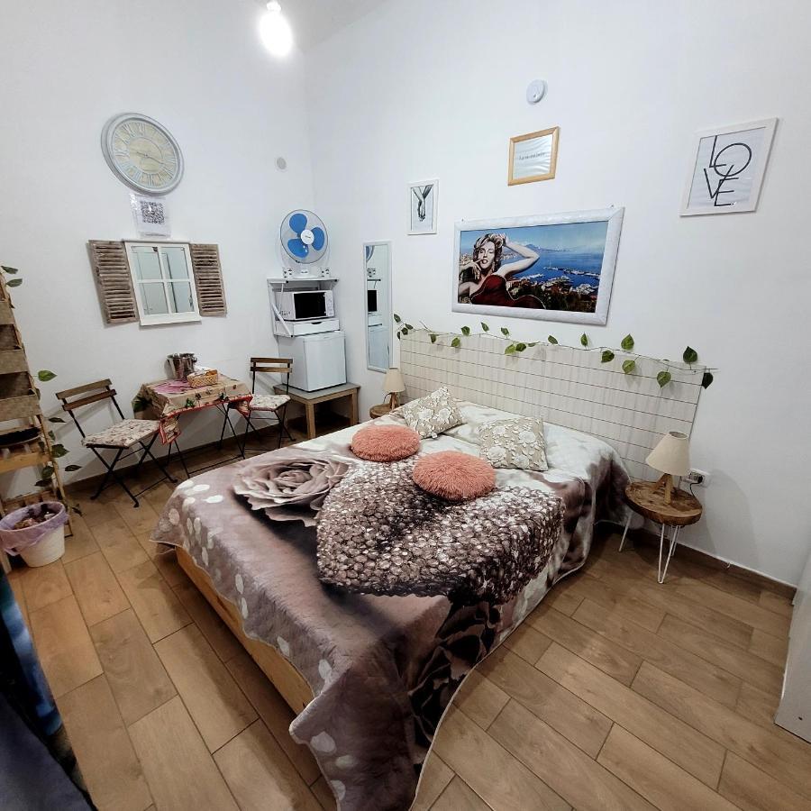 I Gradini Dell Eden Otel Napoli Dış mekan fotoğraf